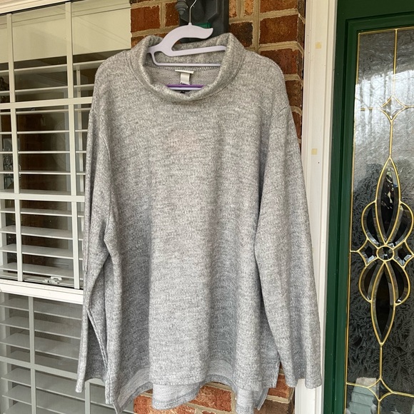 Ava & Viv Sweaters - NWT Ava & Viv 3X Grey Cowlneck High-Low Sweater